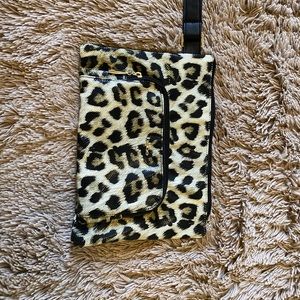 ✰ Bebe cheetah print bag ✰